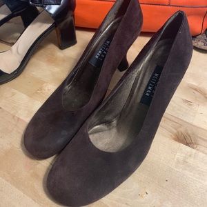 Stuart Weitzman sz 10 Soft Suede pumps